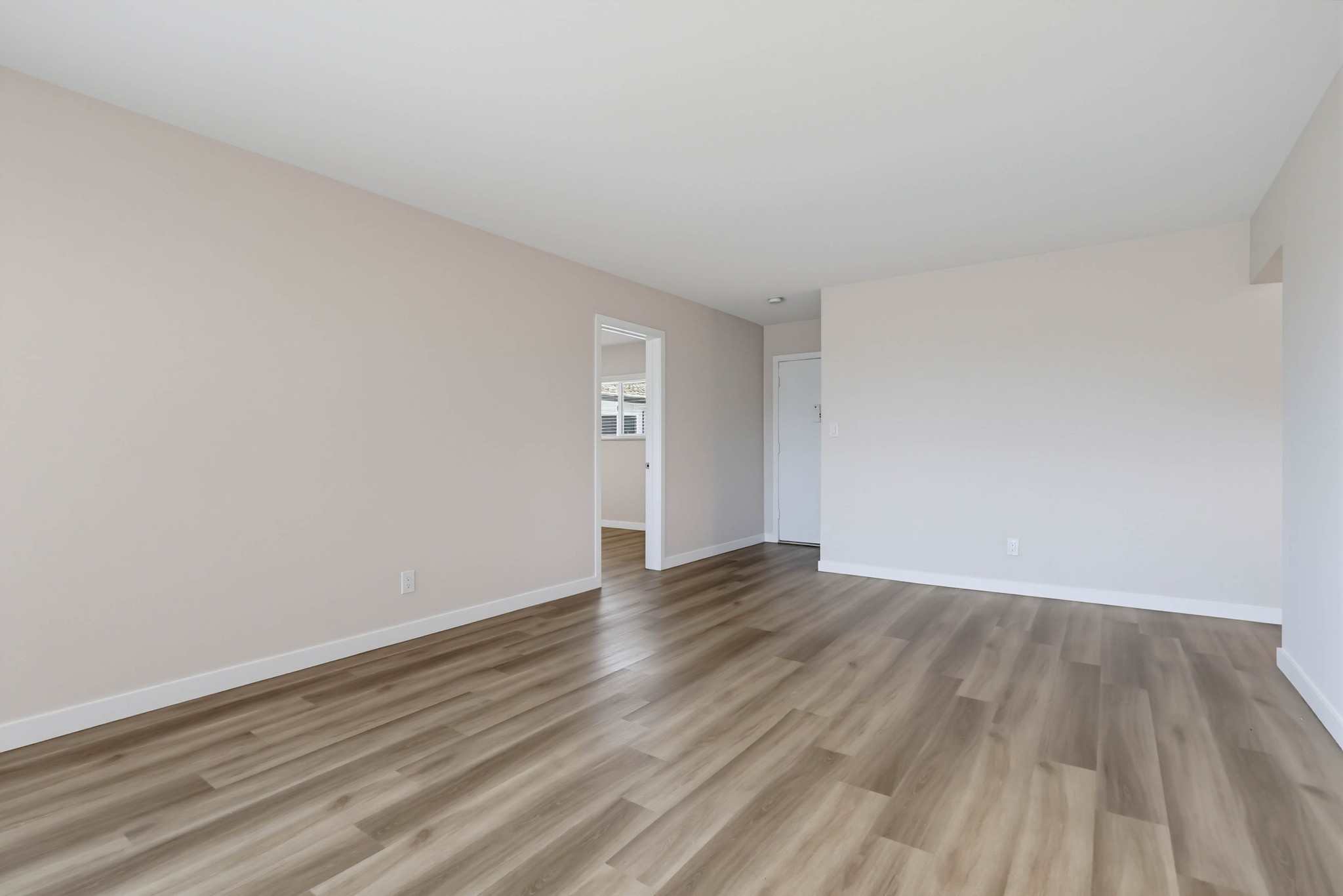 Virtual tour photo 20 of 60 for 21007 Victor St