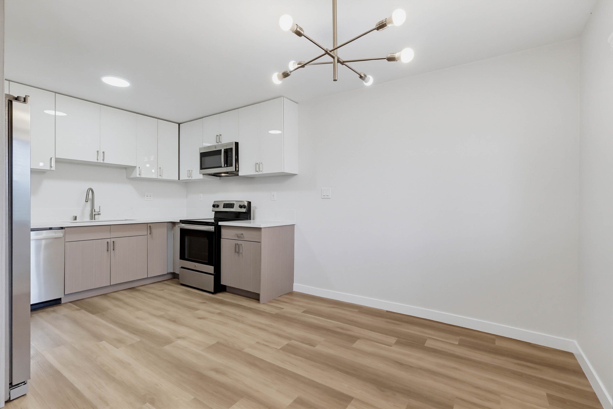Virtual tour photo 24 of 60 for 21007 Victor St