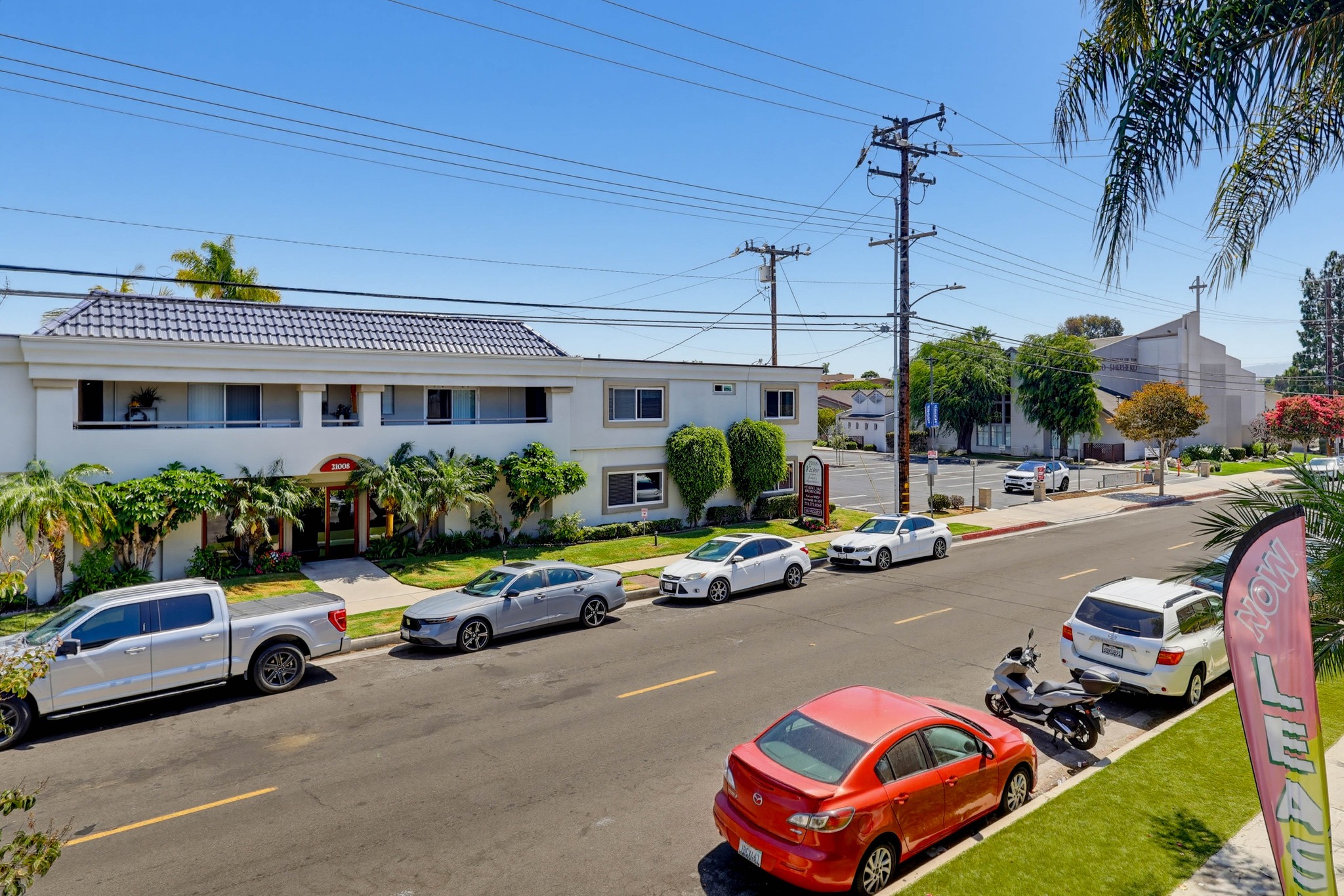 Virtual tour photo 35 of 60 for 21007 Victor St