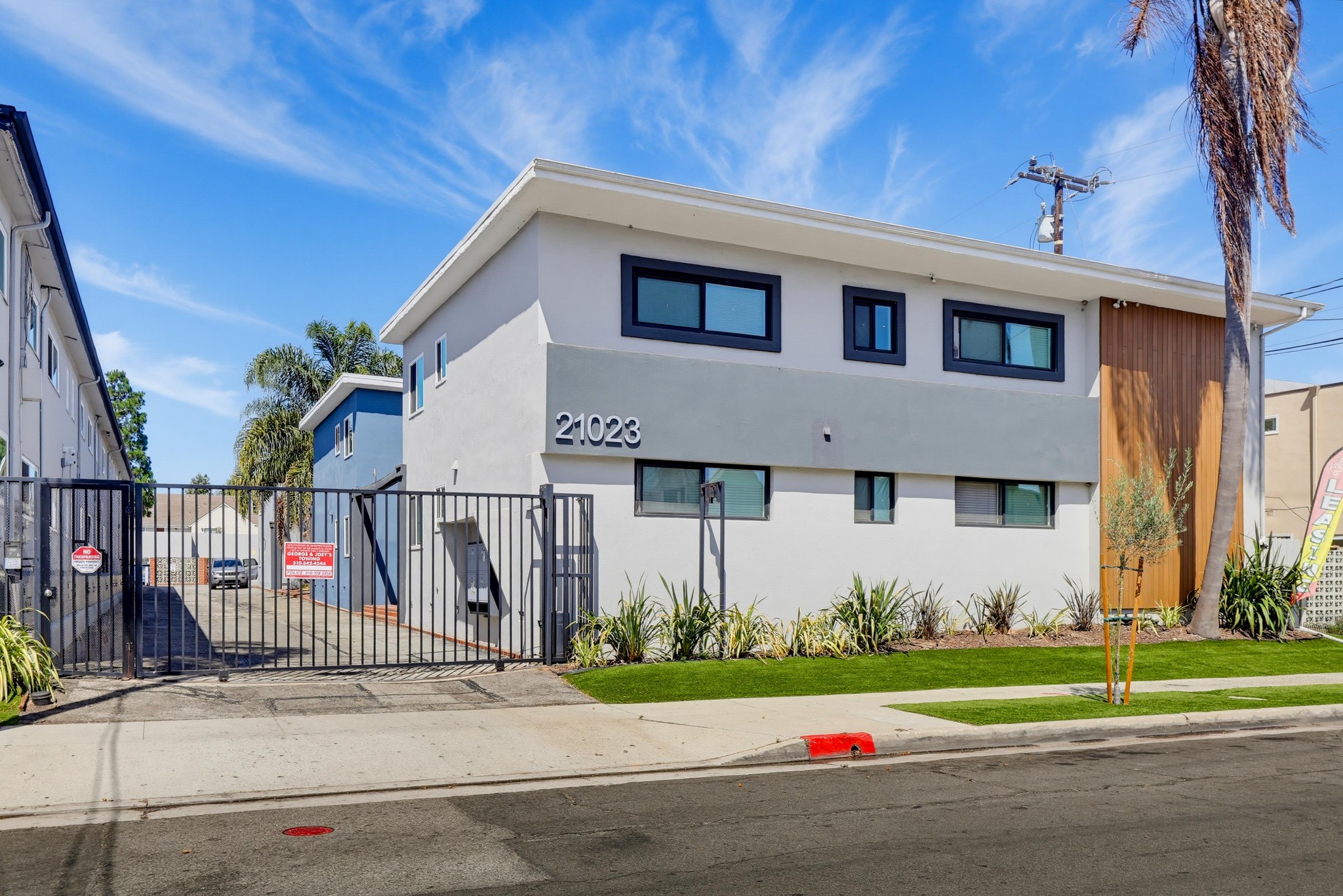 Virtual tour photo 1 of 40 for 21023 Amie Ave