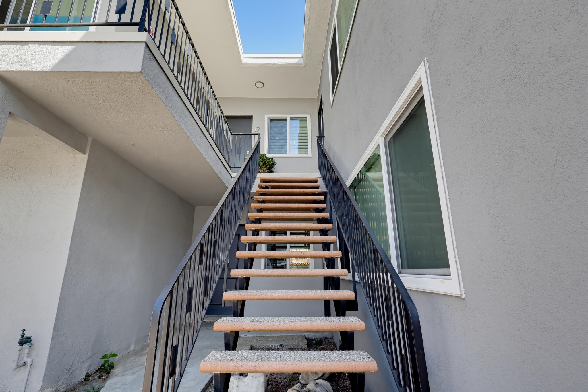 Virtual tour photo 8 of 40 for 21023 Amie Ave
