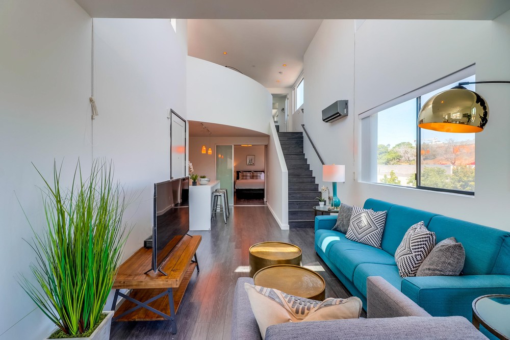 Virtual tour photo 10 of 41 for 2104 Columbia St #10