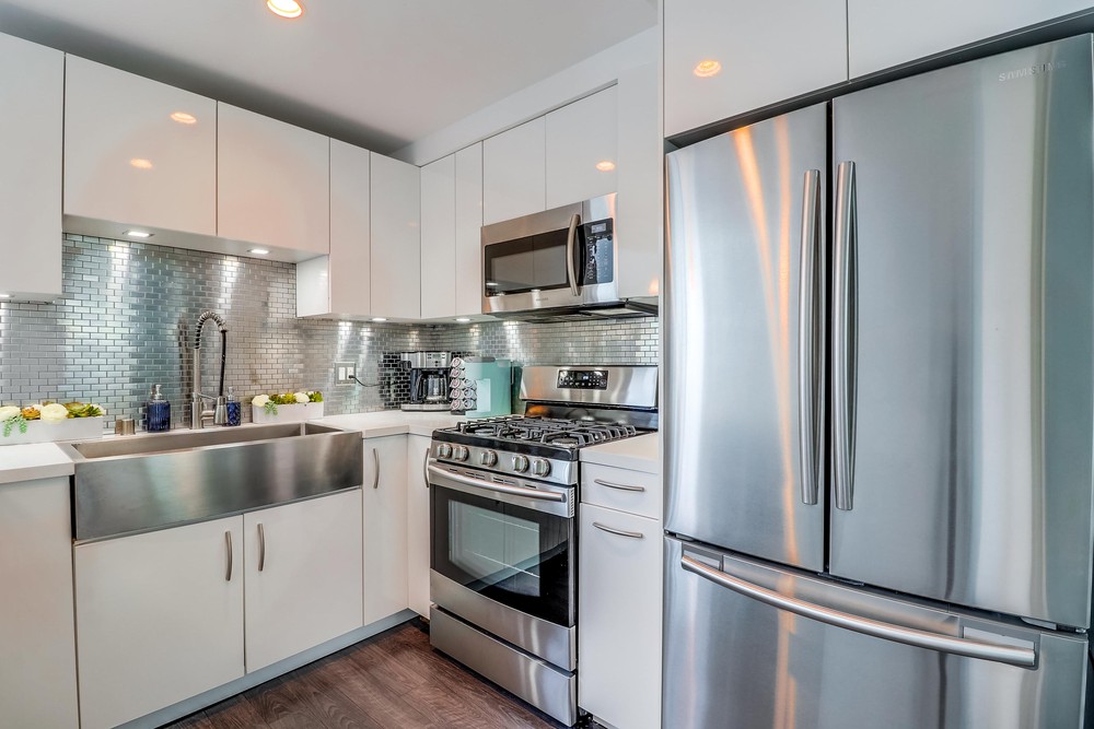Virtual tour photo 21 of 41 for 2104 Columbia St #10