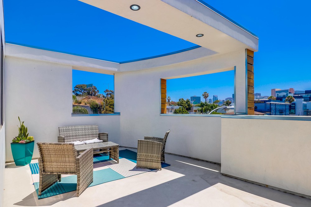 Virtual tour photo 36 of 41 for 2104 Columbia St #10