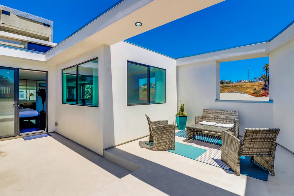 Virtual tour photo 37 of 41 for 2104 Columbia St #10