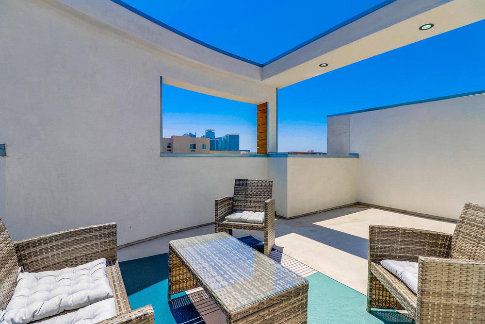 Virtual tour photo 38 of 41 for 2104 Columbia St #10