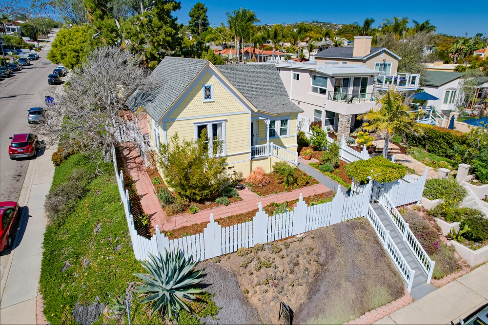 Virtual tour photo 10 of 37 for 2104 Diamond St