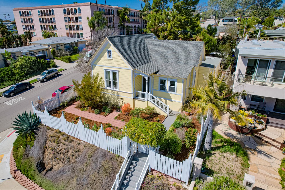 Virtual tour photo 11 of 37 for 2104 Diamond St