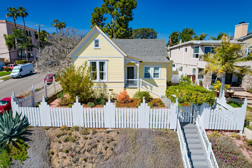 Virtual tour photo 13 of 37 for 2104 Diamond St