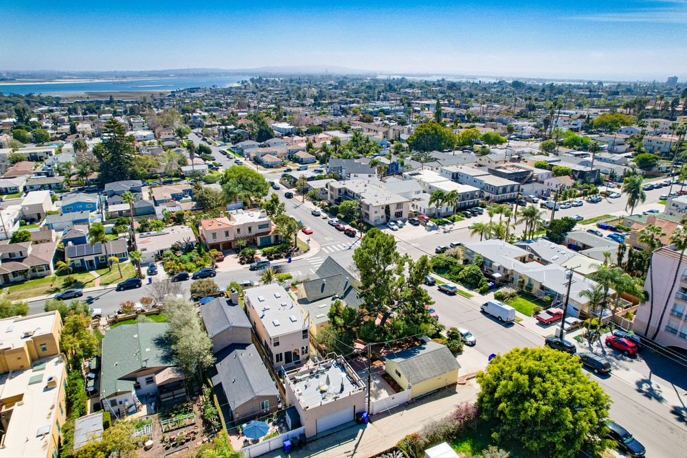 Virtual tour photo 26 of 37 for 2104 Diamond St