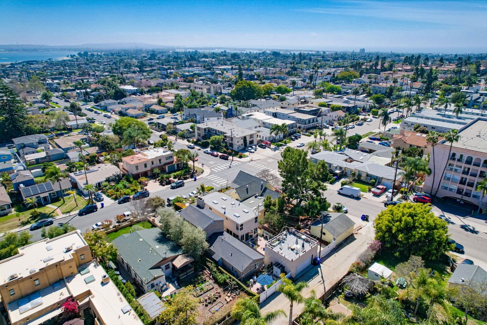 Virtual tour photo 27 of 37 for 2104 Diamond St