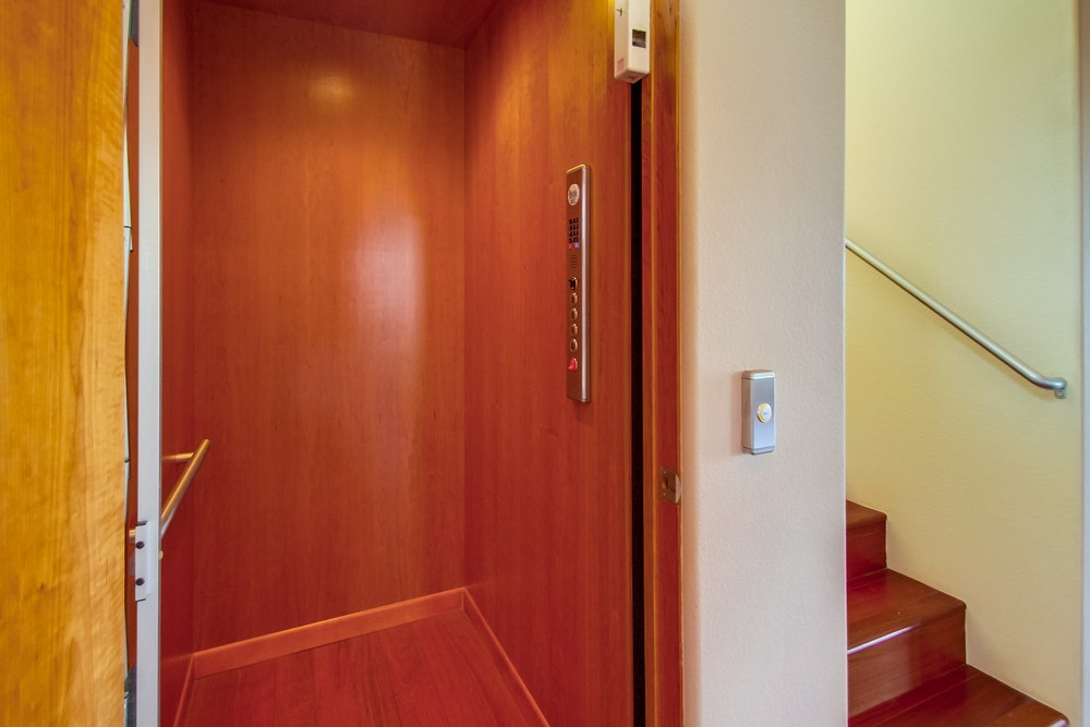 Virtual tour photo 78 of 92 for 2106 Hartford St