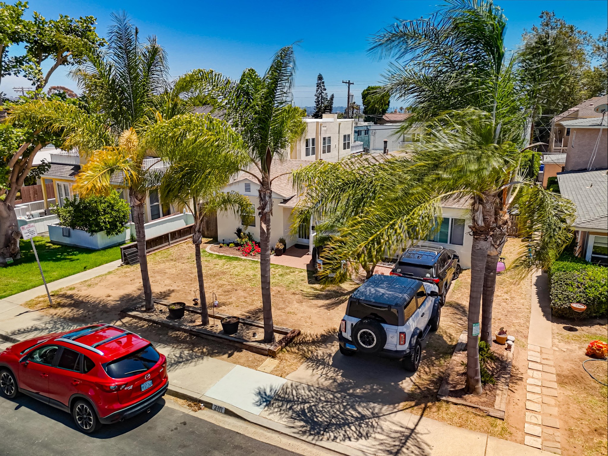 Virtual tour photo 4 of 54 for 2109 Felspar St