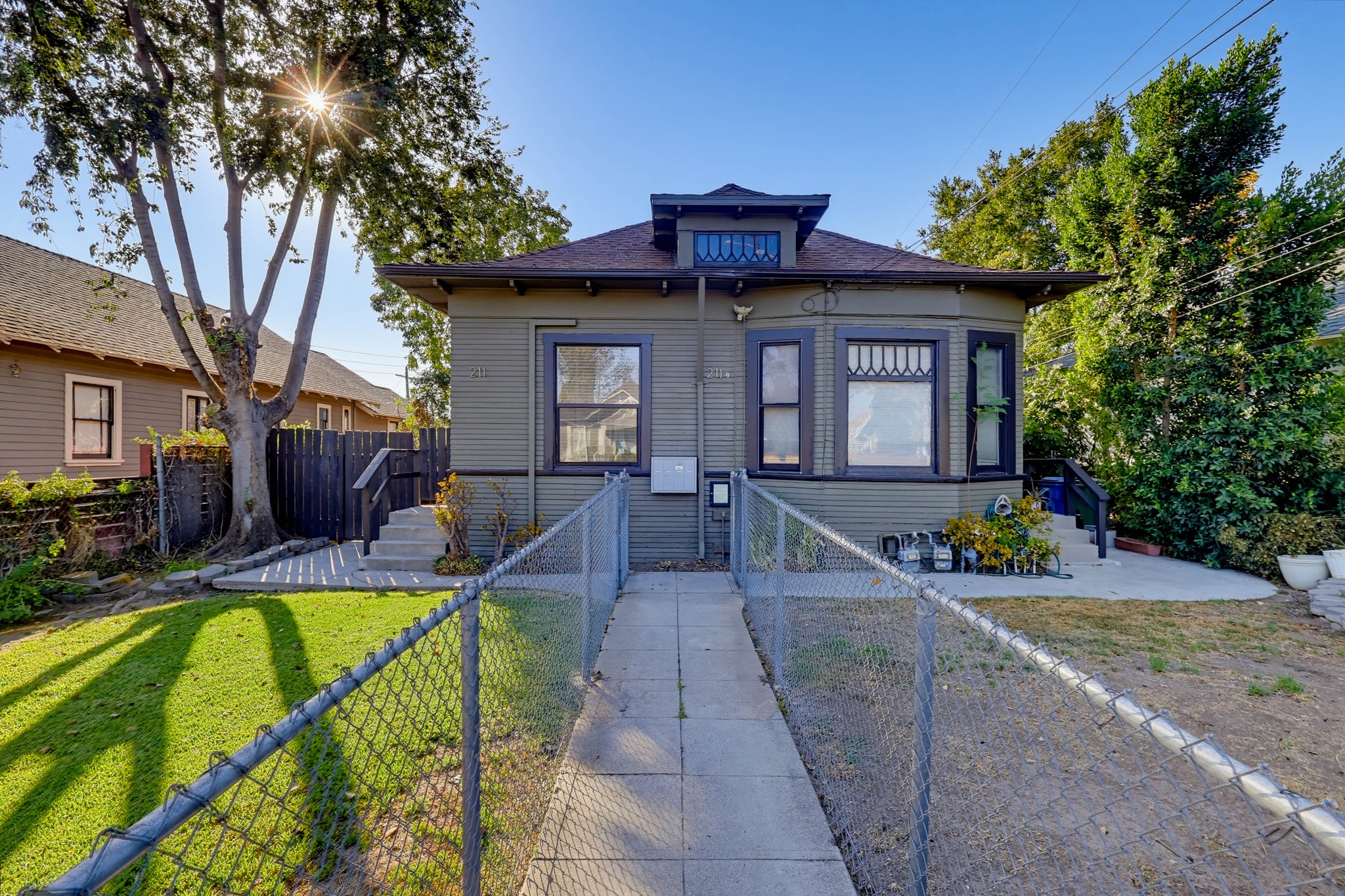 Virtual tour photo 6 of 53 for 211 N Ave 63