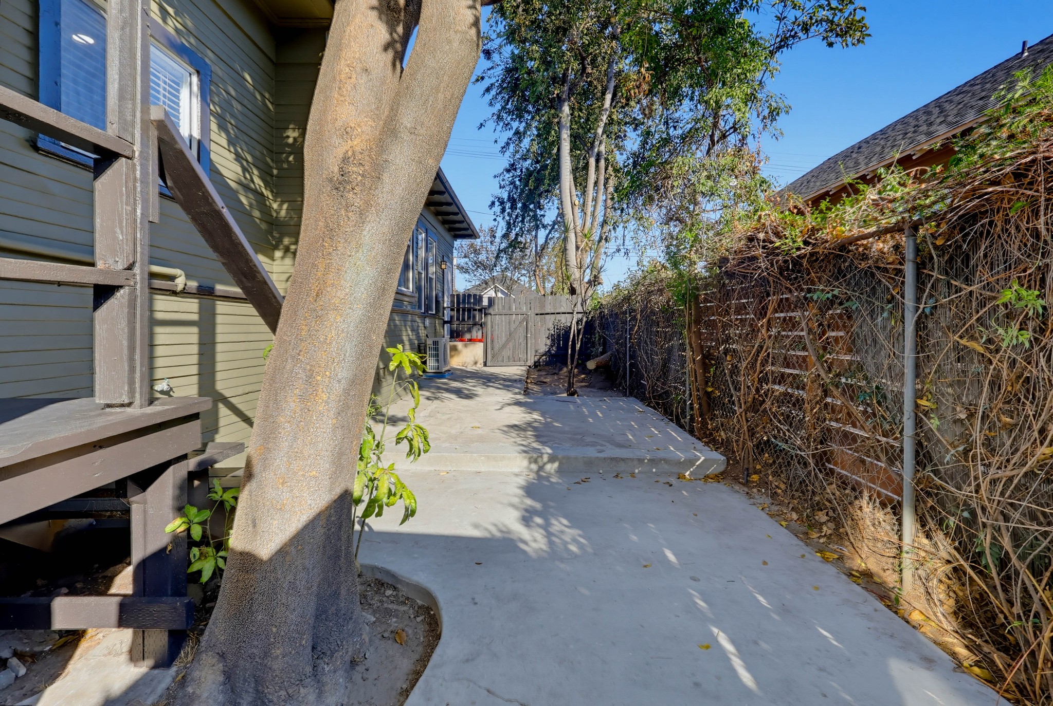 Virtual tour photo 16 of 53 for 211 N Ave 63