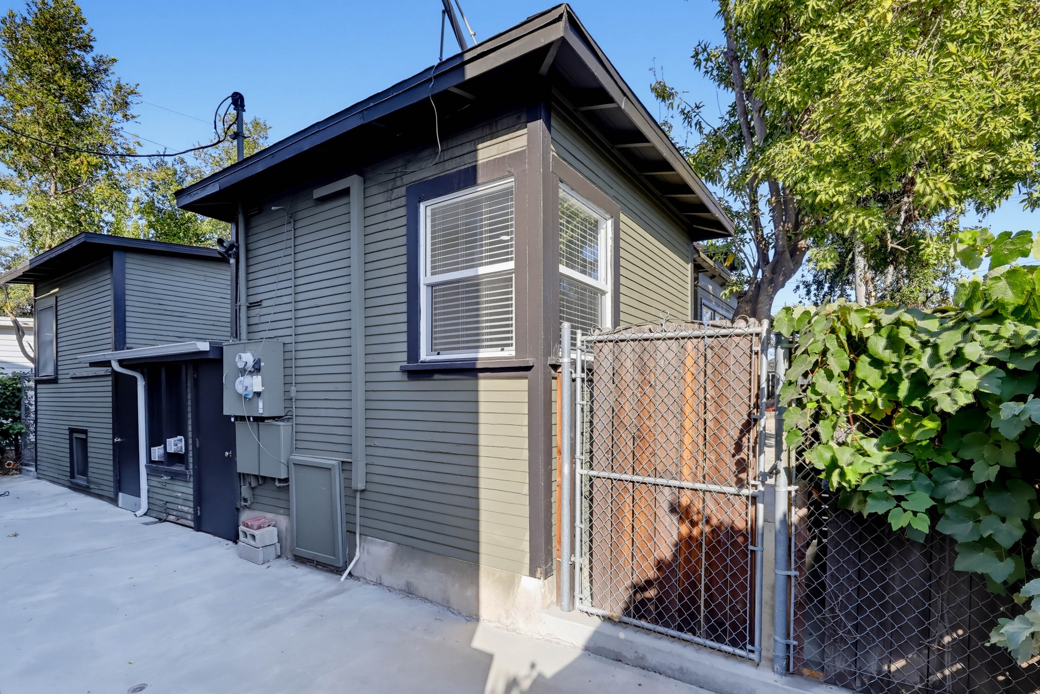 Virtual tour photo 49 of 53 for 211 N Ave 63
