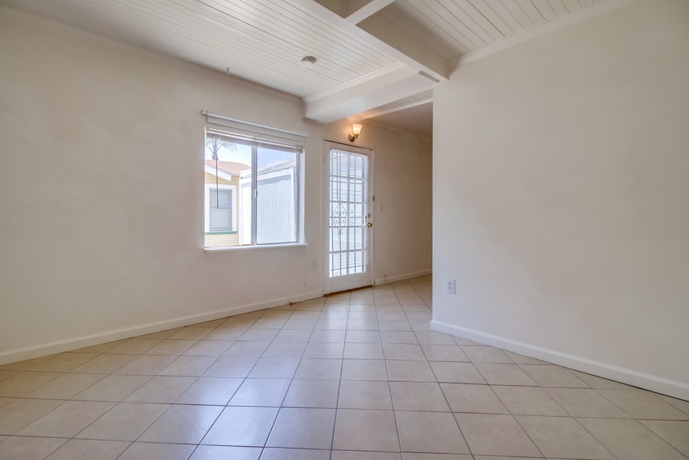 Virtual tour photo 8 of 18 for 2110 Lincoln Ave