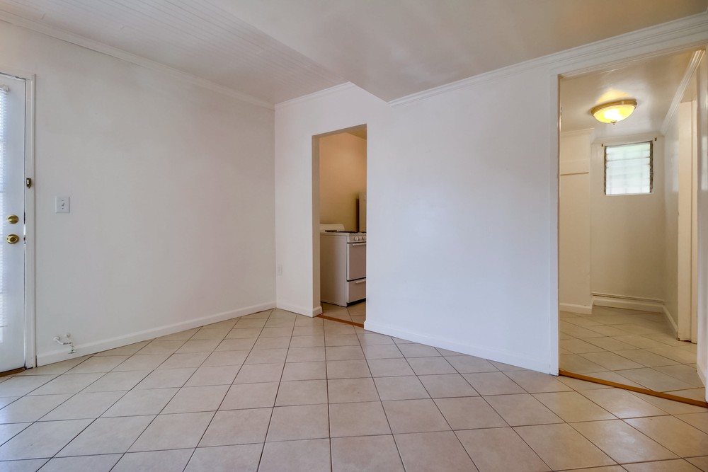 Virtual tour photo 9 of 18 for 2110 Lincoln Ave