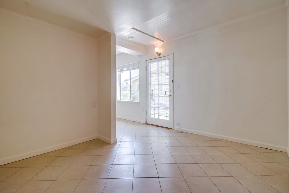 Virtual tour photo 11 of 18 for 2110 Lincoln Ave