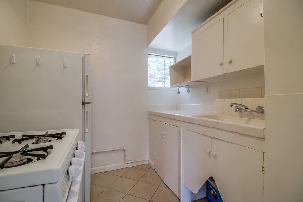 Virtual tour photo 12 of 18 for 2110 Lincoln Ave
