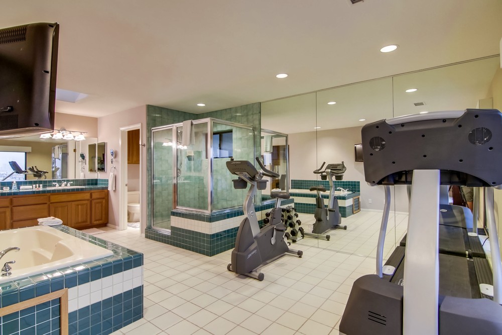 Virtual tour photo 59 of 88 for 2110 Locust St