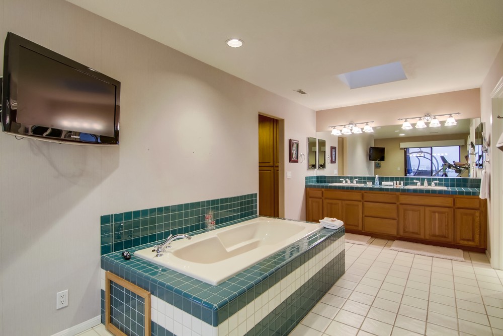 Virtual tour photo 61 of 88 for 2110 Locust St