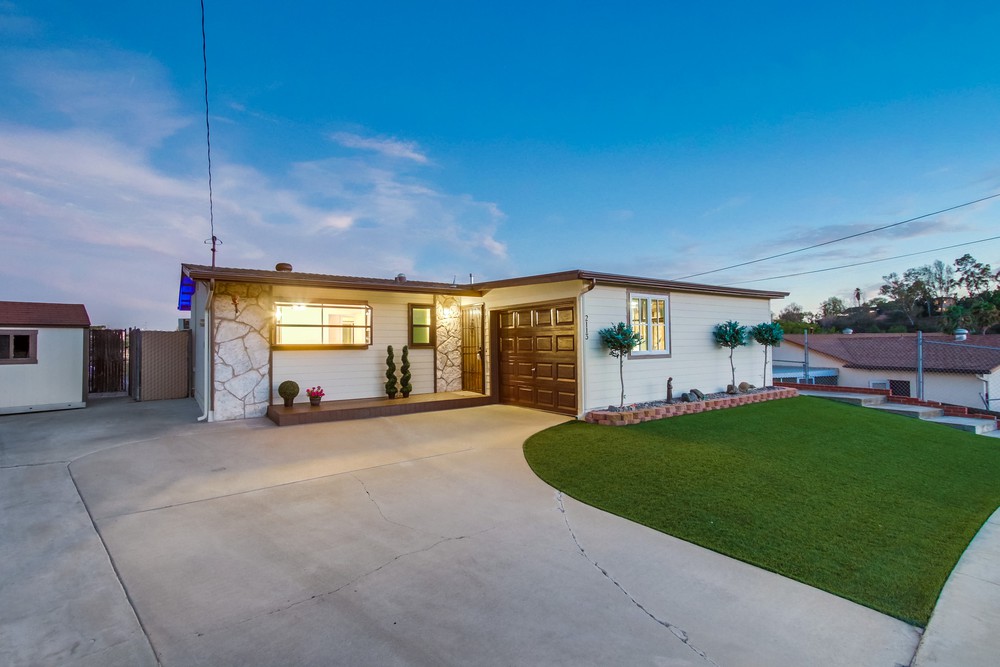 Virtual tour photo 1 of 66 for 2113 Becky Pl