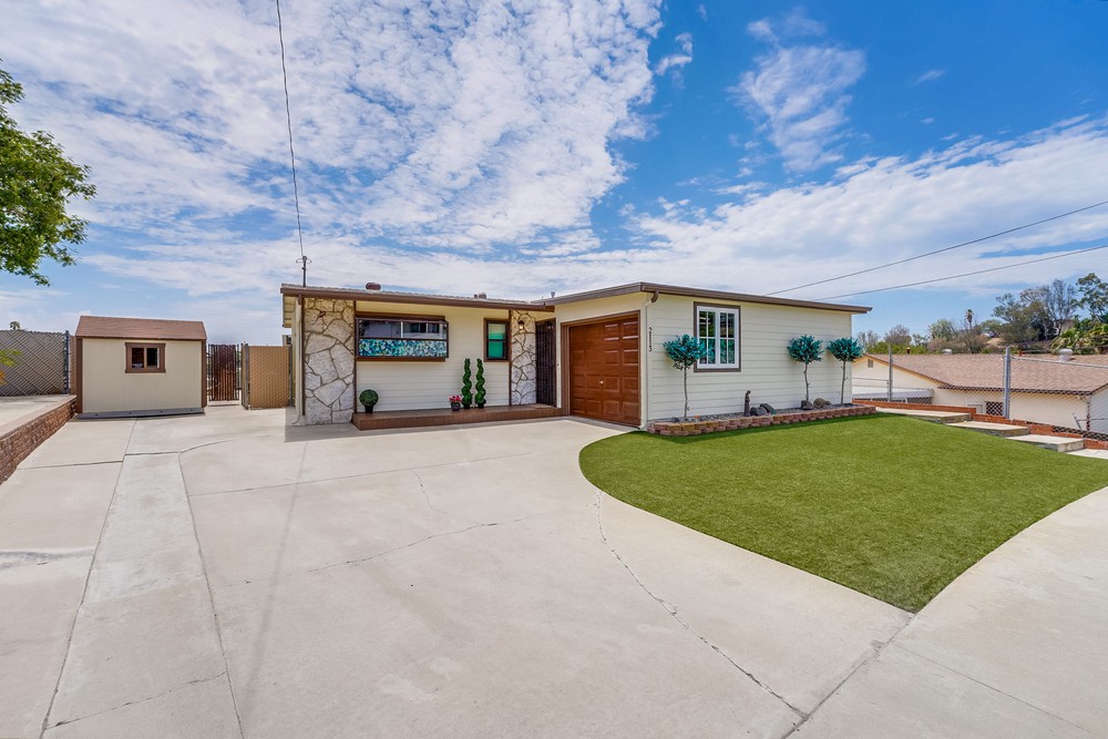 Virtual tour photo 1 of 60 for 2113 Becky Pl