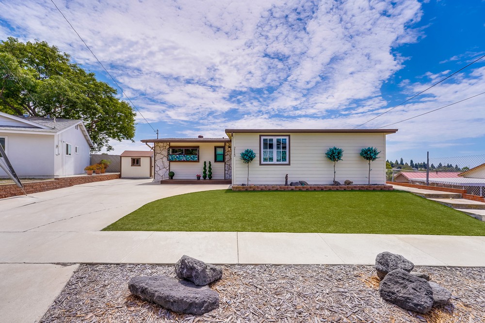 Virtual tour photo 3 of 60 for 2113 Becky Pl