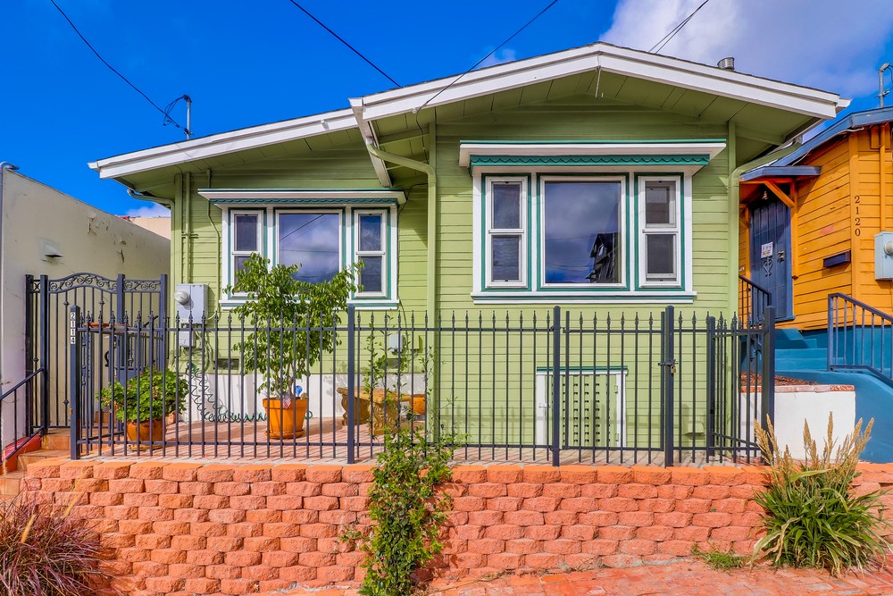 Virtual tour photo 3 of 35 for 2114 2nd Ave