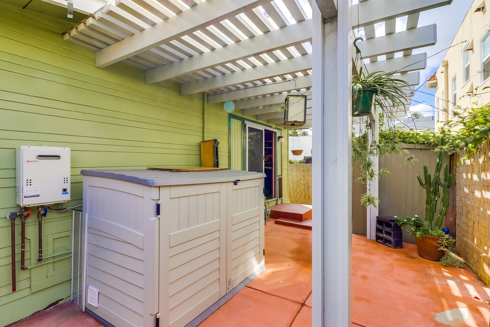 Virtual tour photo 31 of 35 for 2114 2nd Ave