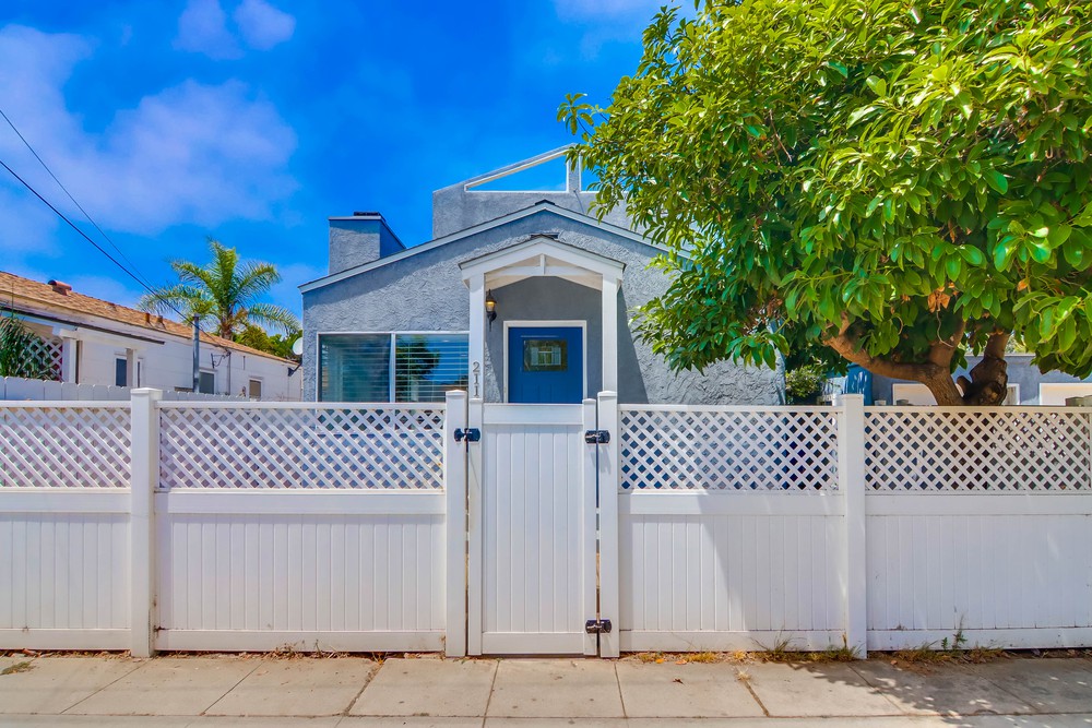 Virtual tour photo 1 of 52 for 2114 Ebers St