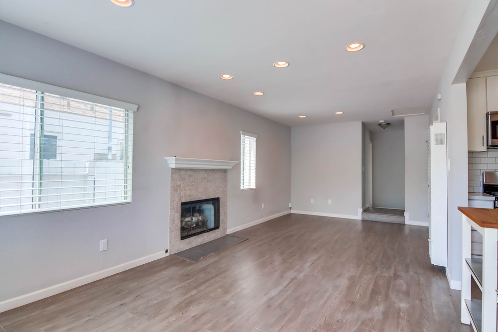 Virtual tour photo 10 of 52 for 2114 Ebers St