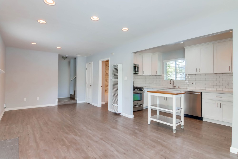 Virtual tour photo 13 of 52 for 2114 Ebers St