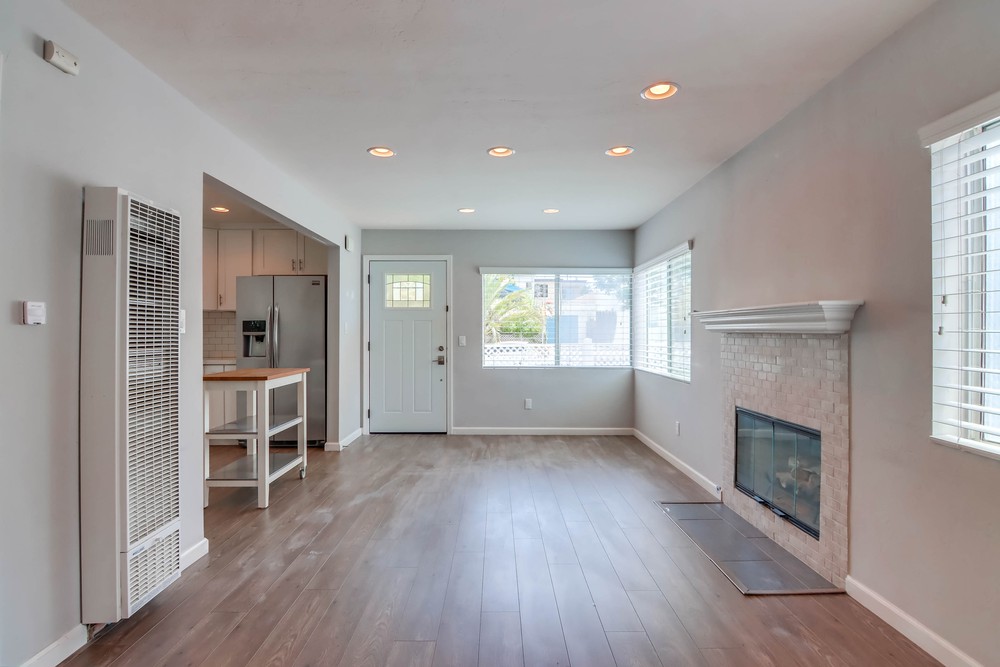 Virtual tour photo 15 of 52 for 2114 Ebers St