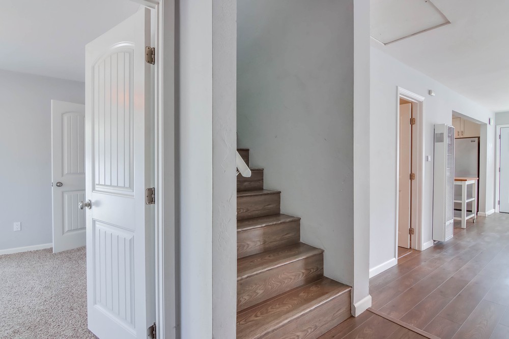 Virtual tour photo 32 of 52 for 2114 Ebers St