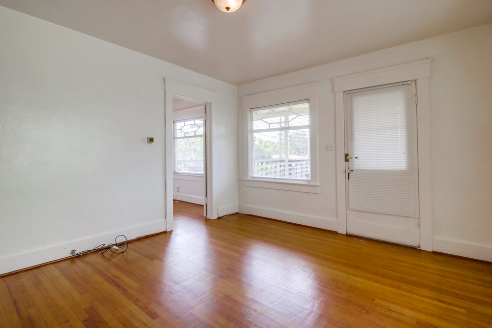 Virtual tour photo 14 of 35 for 2114 Lincoln Ave