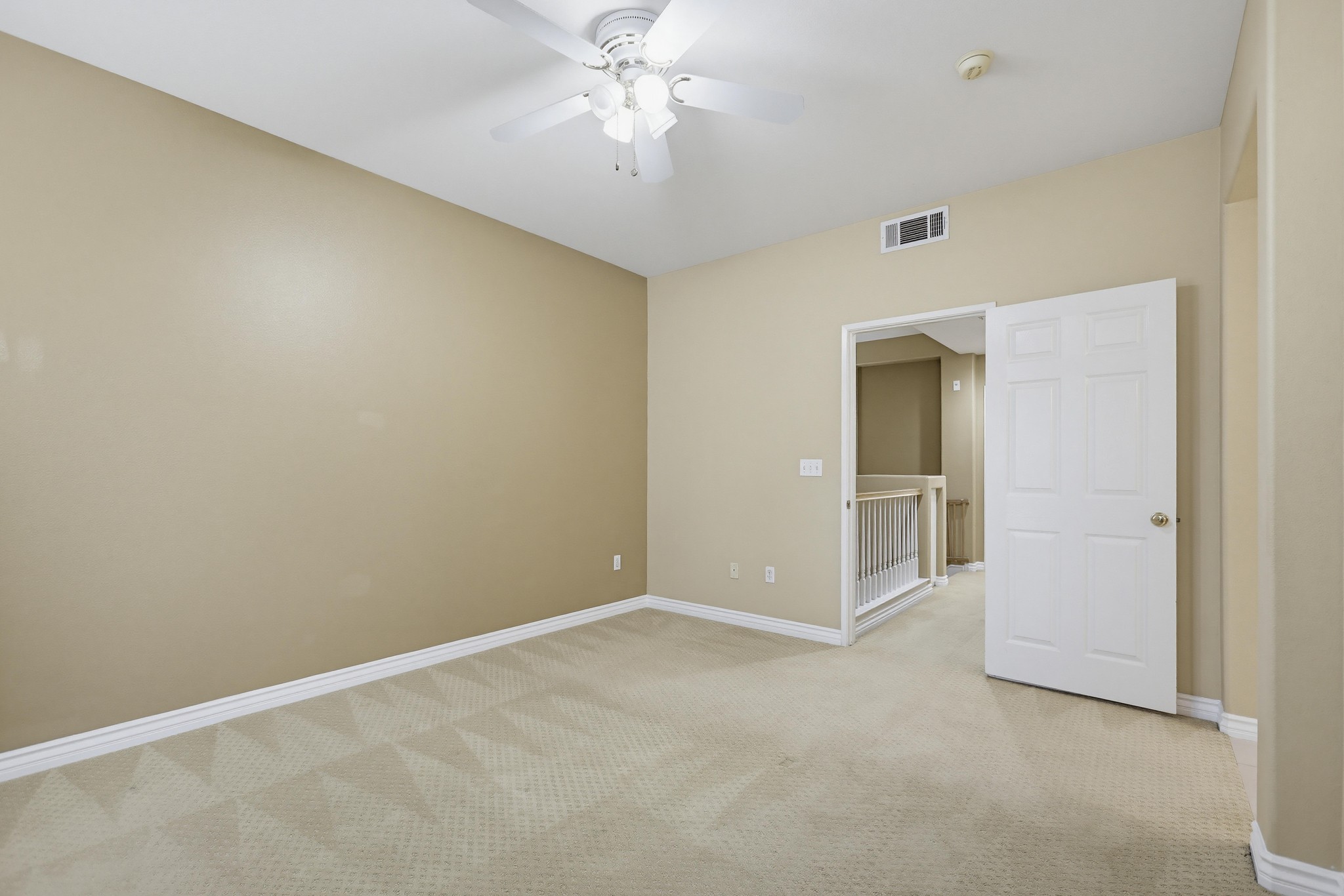 Virtual tour photo 33 of 56 for 2114 Timberwood
