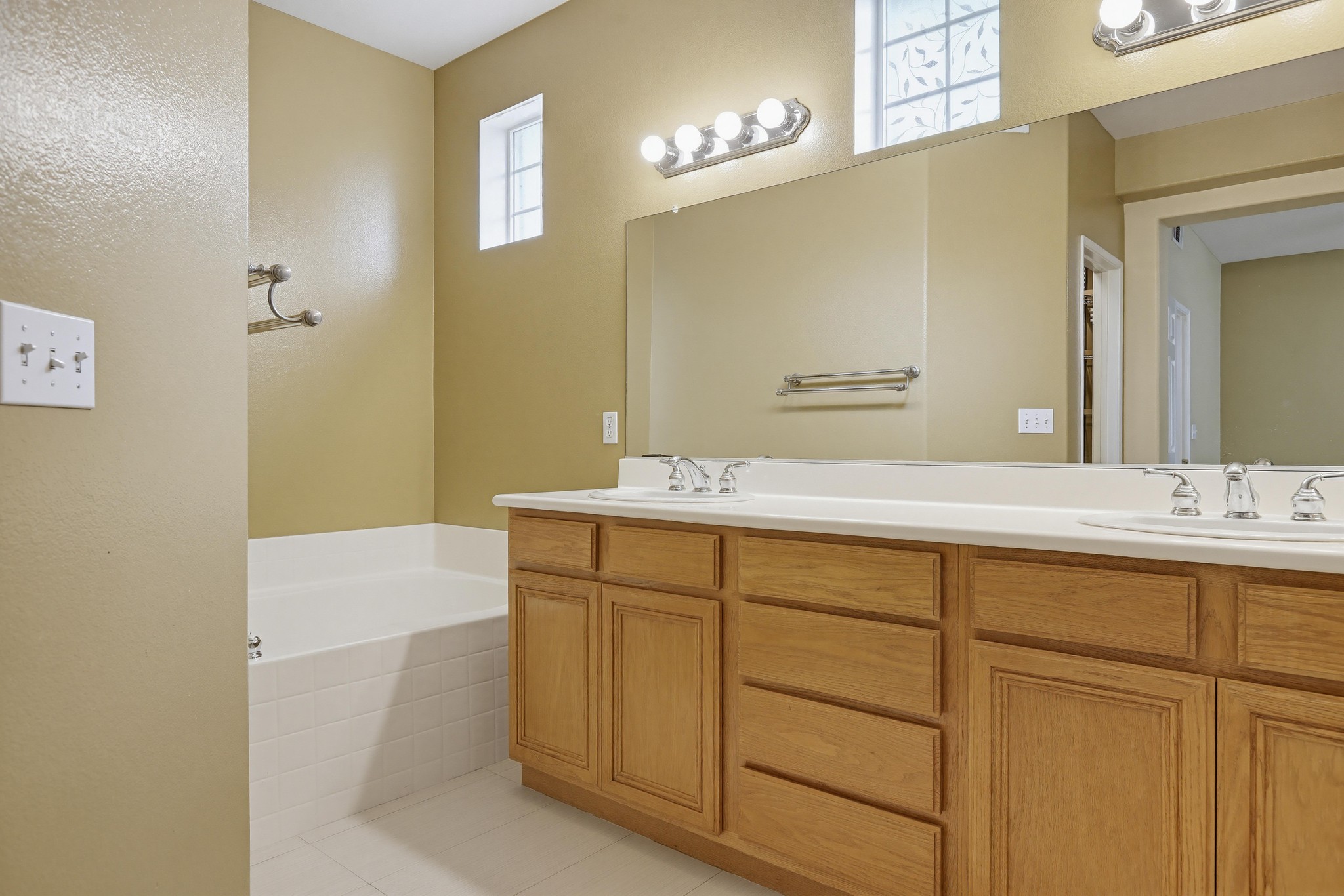 Virtual tour photo 36 of 56 for 2114 Timberwood