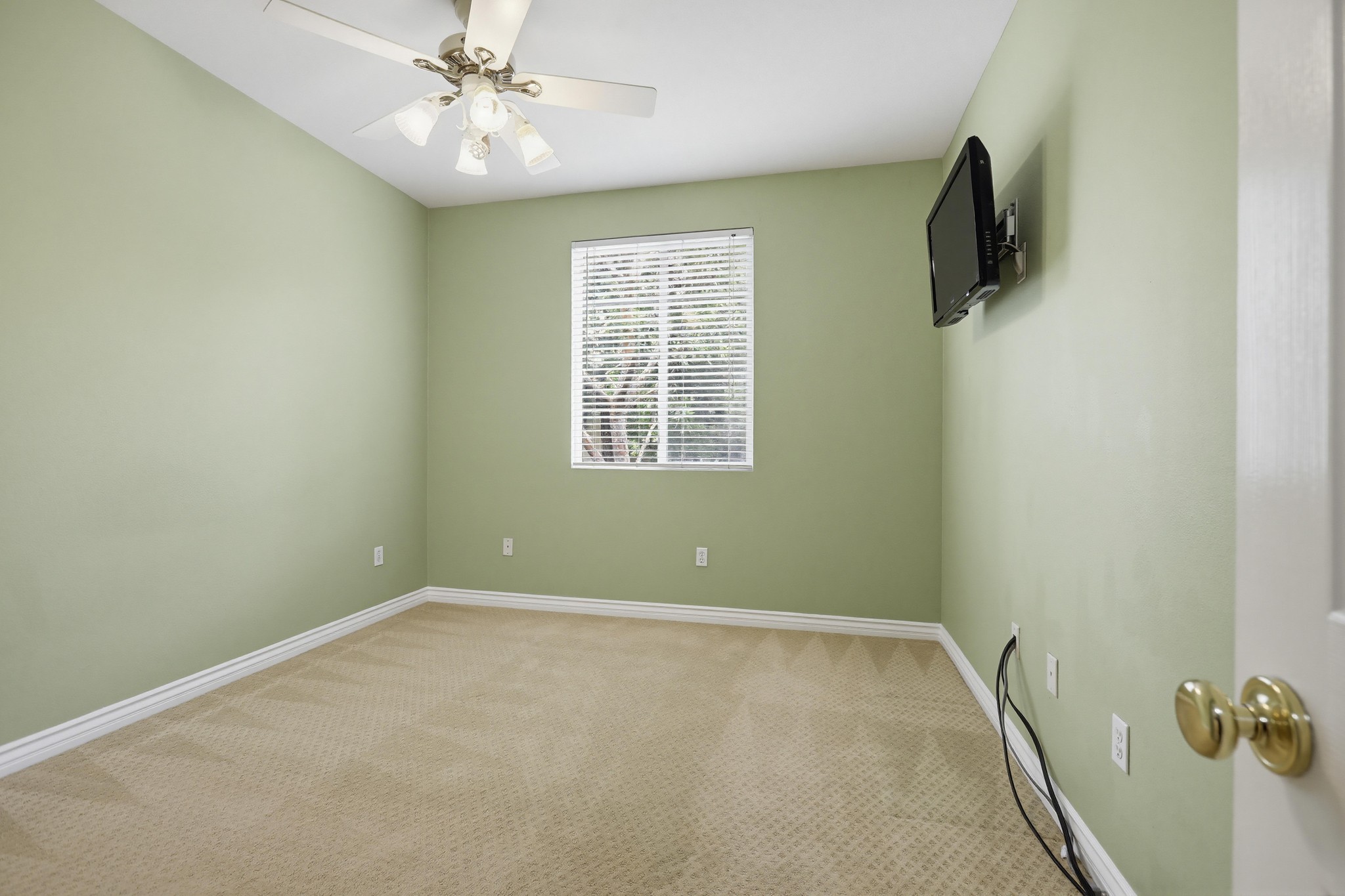 Virtual tour photo 39 of 56 for 2114 Timberwood
