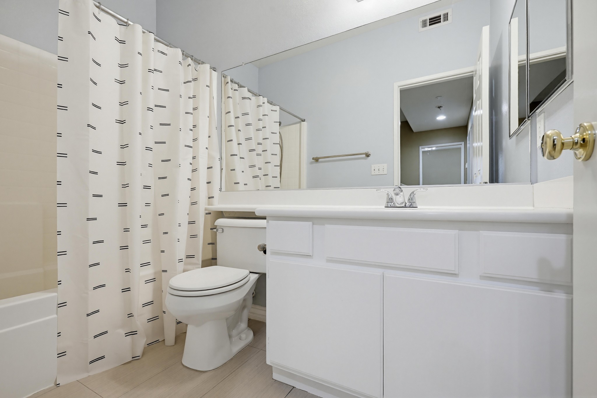 Virtual tour photo 42 of 56 for 2114 Timberwood