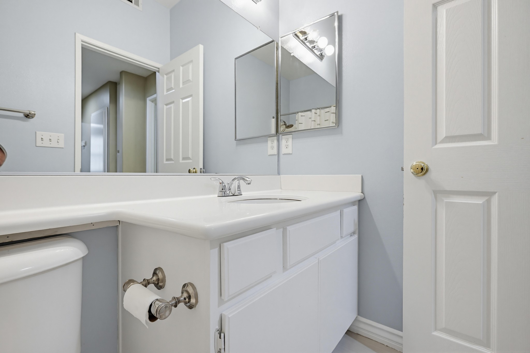Virtual tour photo 43 of 56 for 2114 Timberwood