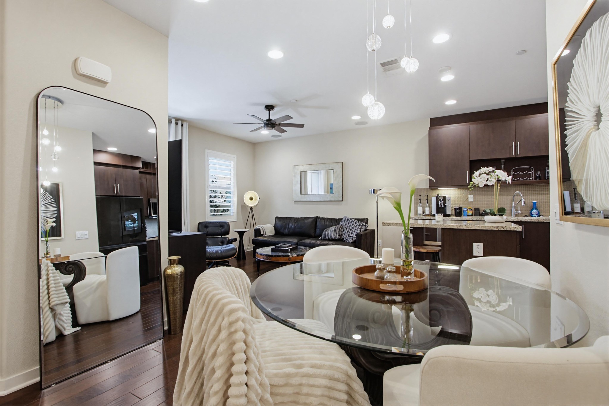 Virtual tour photo 7 of 41 for 2115 Cosmo Way