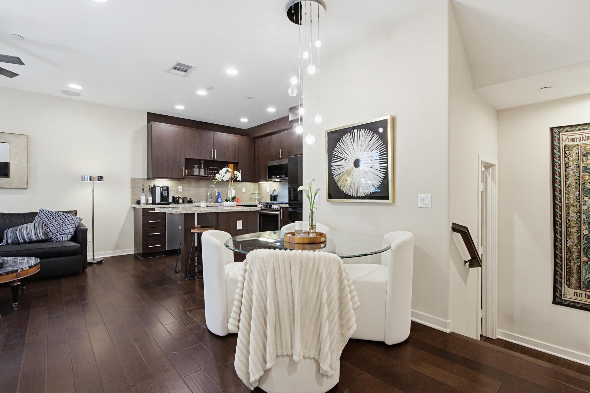 Virtual tour photo 8 of 41 for 2115 Cosmo Way