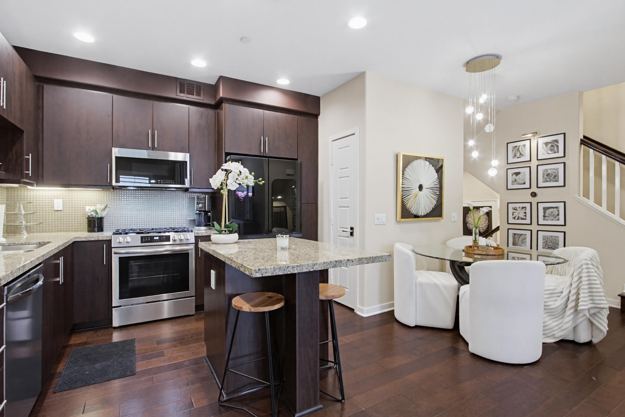 Virtual tour photo 10 of 41 for 2115 Cosmo Way