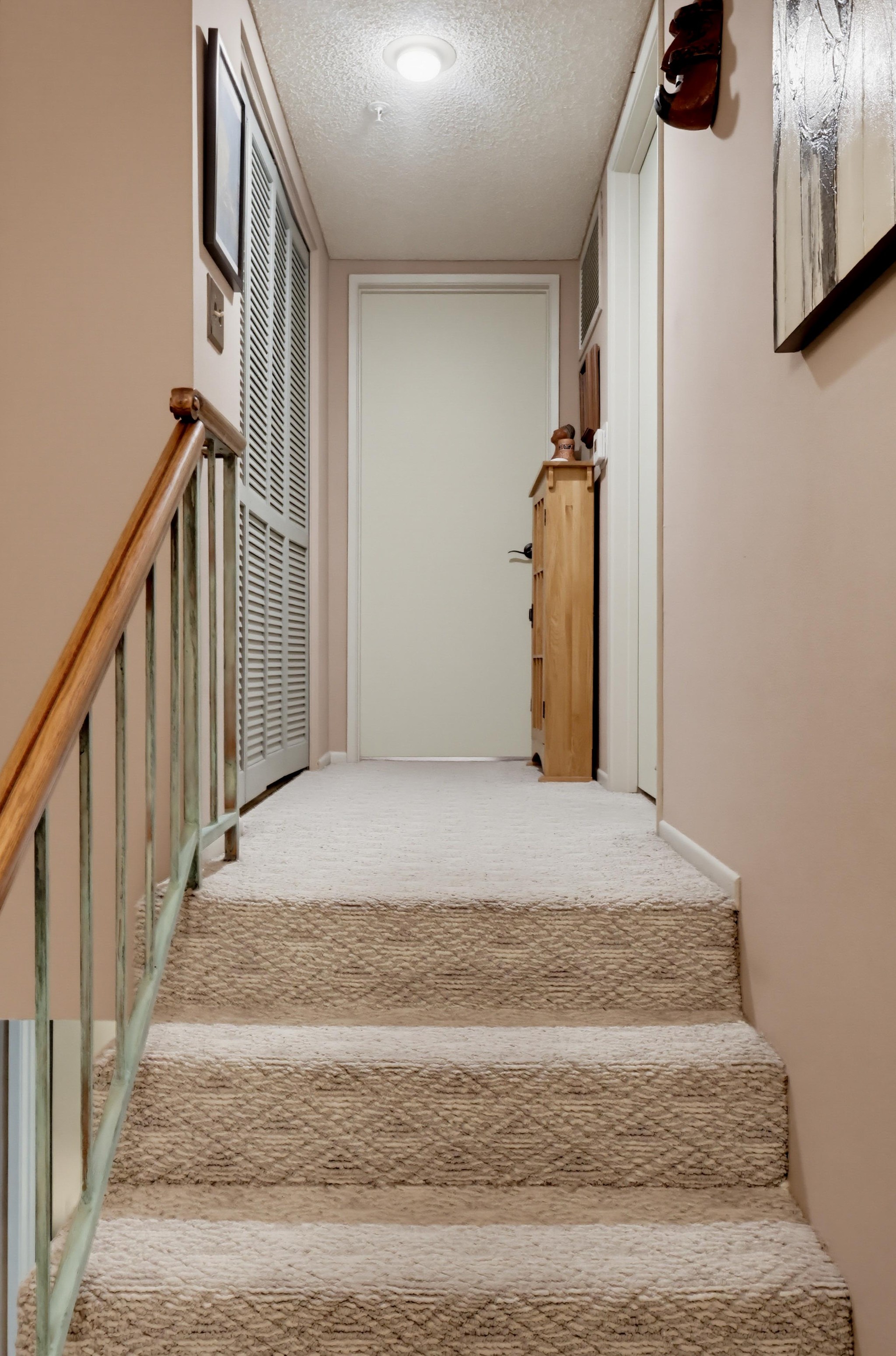 Virtual tour photo 14 of 29 for 212 La France Ave Apt B