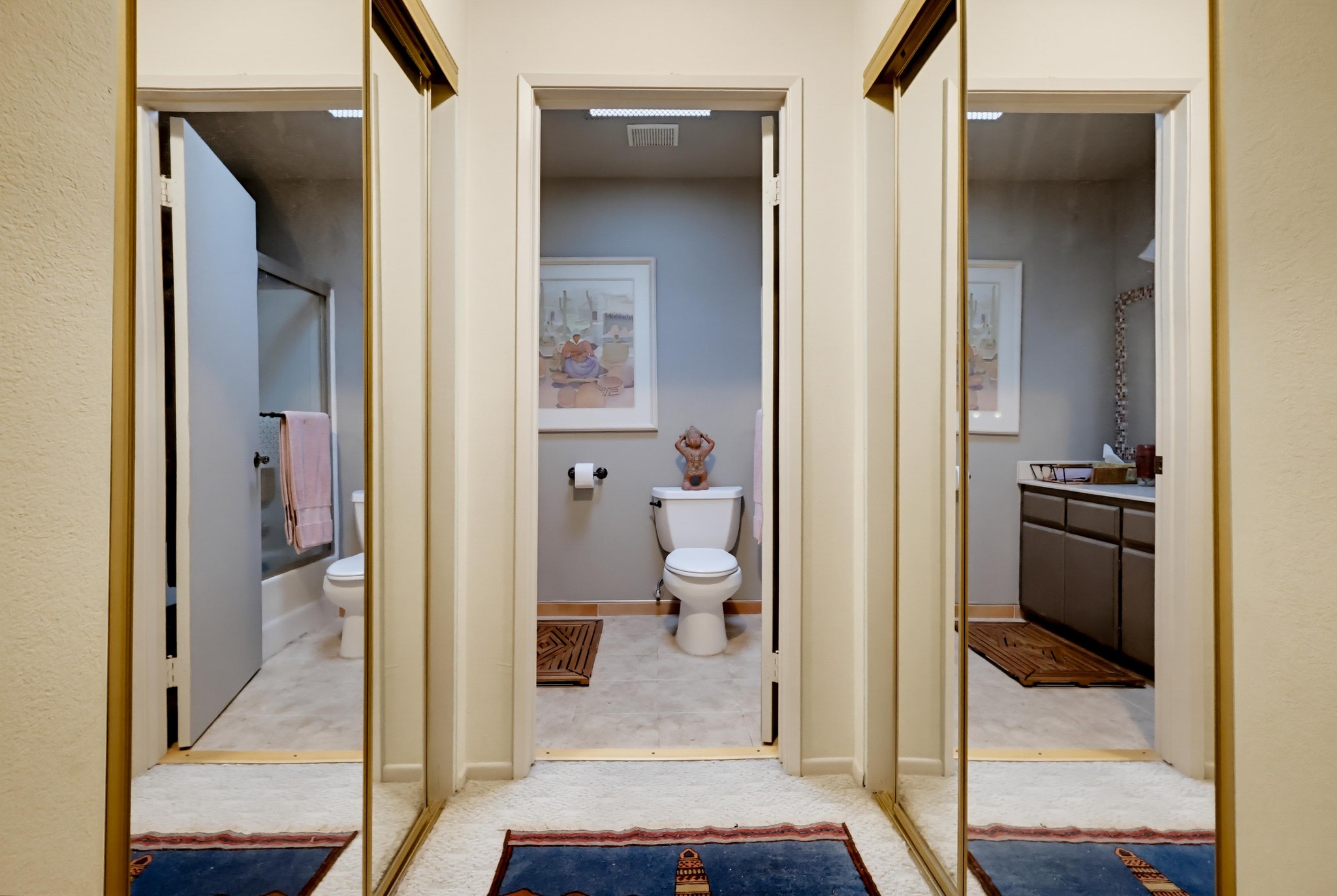 Virtual tour photo 17 of 29 for 212 La France Ave Apt B