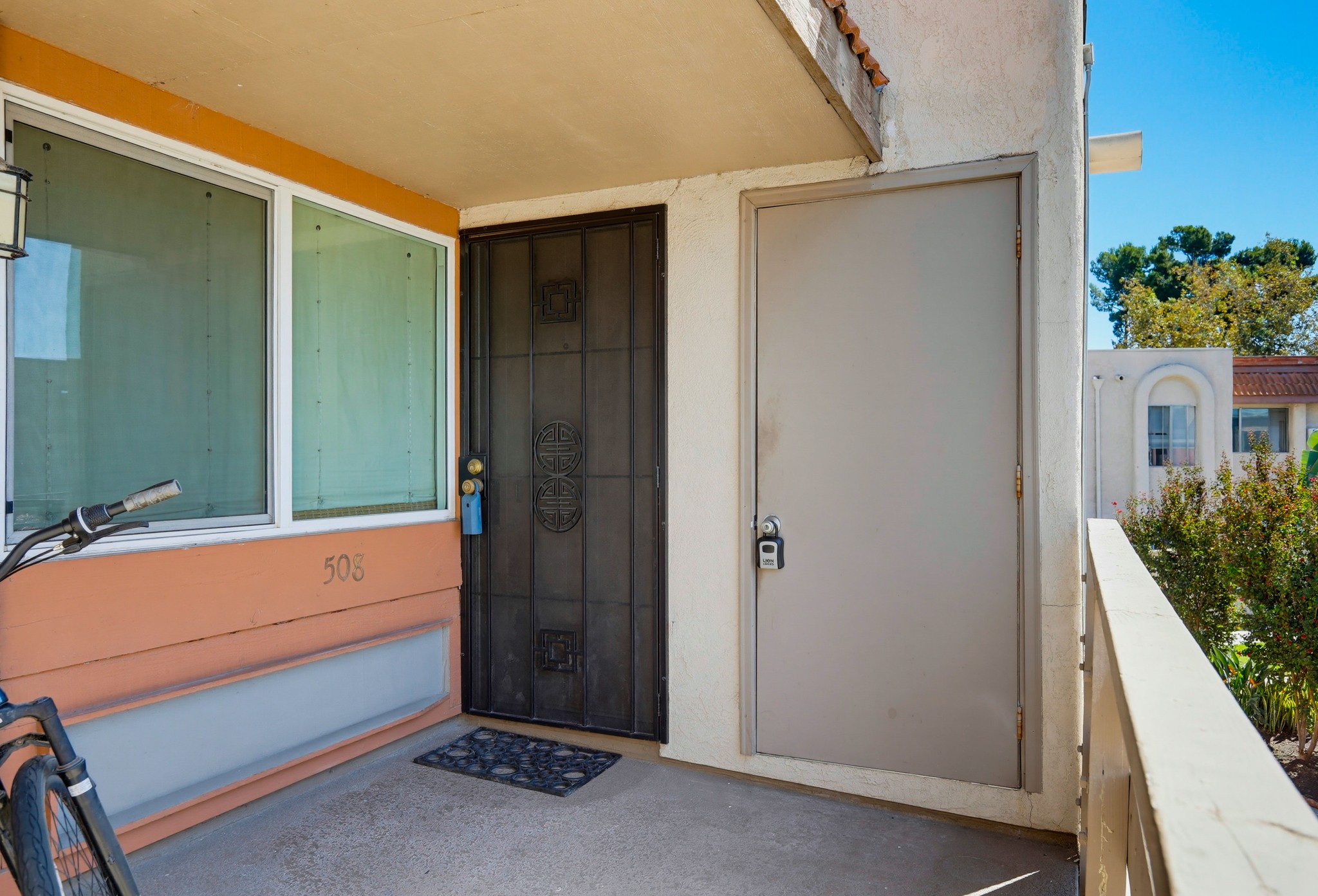 Virtual tour photo 6 of 47 for 212 S Kraemer Blvd