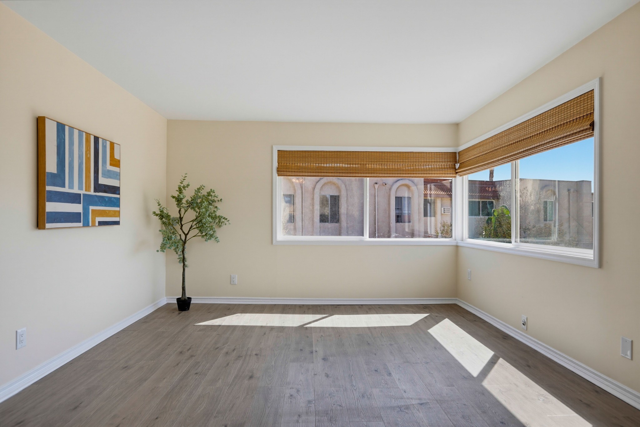 Virtual tour photo 10 of 47 for 212 S Kraemer Blvd