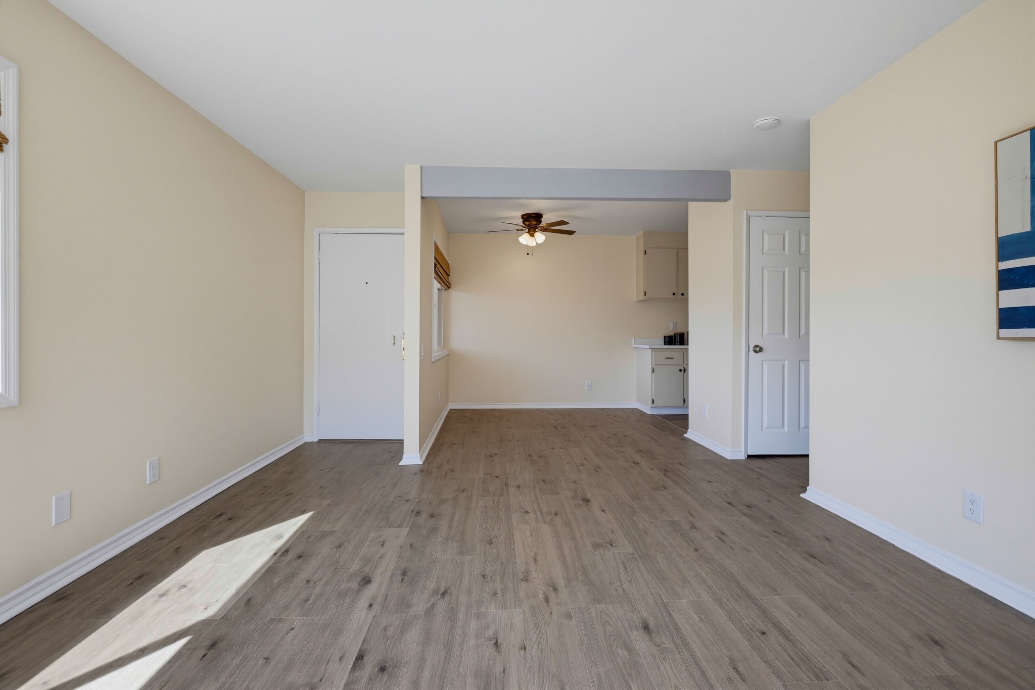 Virtual tour photo 13 of 47 for 212 S Kraemer Blvd